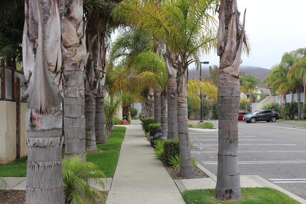 O'Cairns Inn And Suites Lompoc Exterior photo