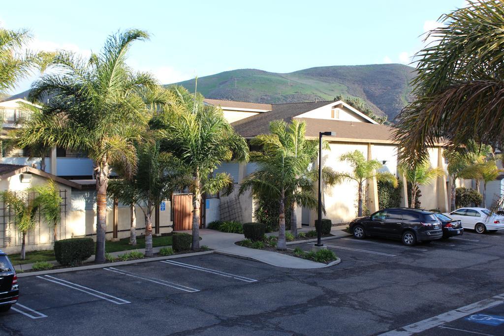 O'Cairns Inn And Suites Lompoc Exterior photo
